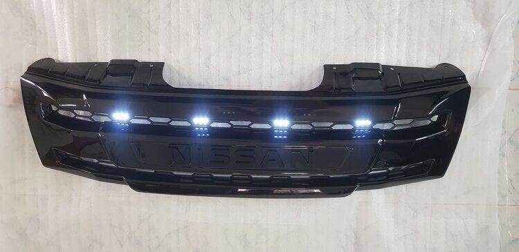 NISSAN FRONTIER 2005-2008 GRILL BLACK NISSAN