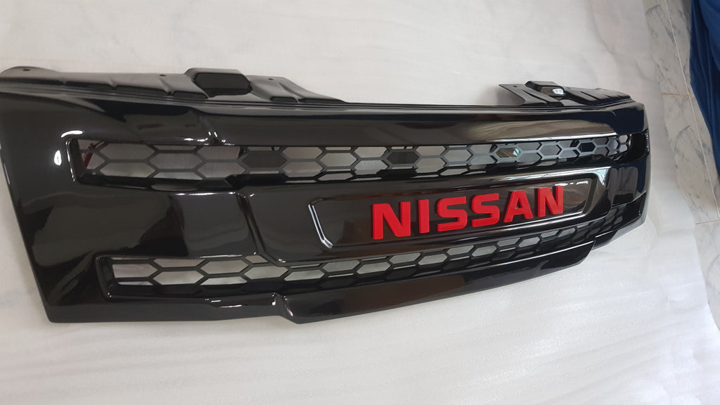 NISSAN FRONTIER 2005-2008 GRILL RED NISSAN