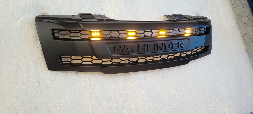 NISSAN PATHFINDER 2005-2008 GRILL MATT / GLOSS BLACK