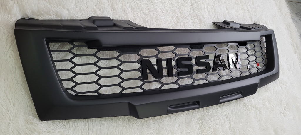 NISSAN FRONTIER 2005-2008 GRILL BLACK NISSAN V2