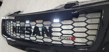 Load image into Gallery viewer, NISSAN FRONTIER 2005-2008 GRILL BLACK NISSAN V2