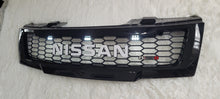 Load image into Gallery viewer, NISSAN FRONTIER 2005-2008 GRILL WHITE NISSAN V2