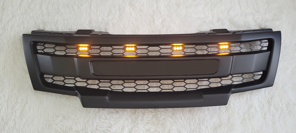 NISSAN FRONTIER GRILL 2009-2021  NO LOGO VERSION